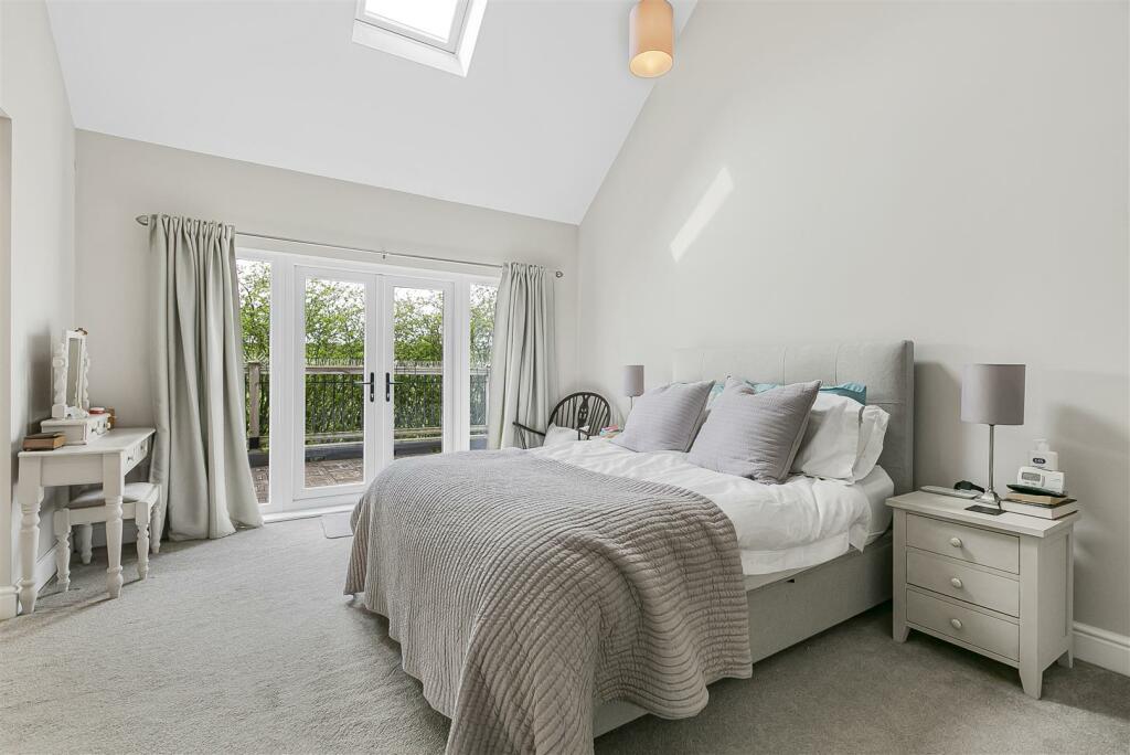 Additional image 13 of Langley Lower Green