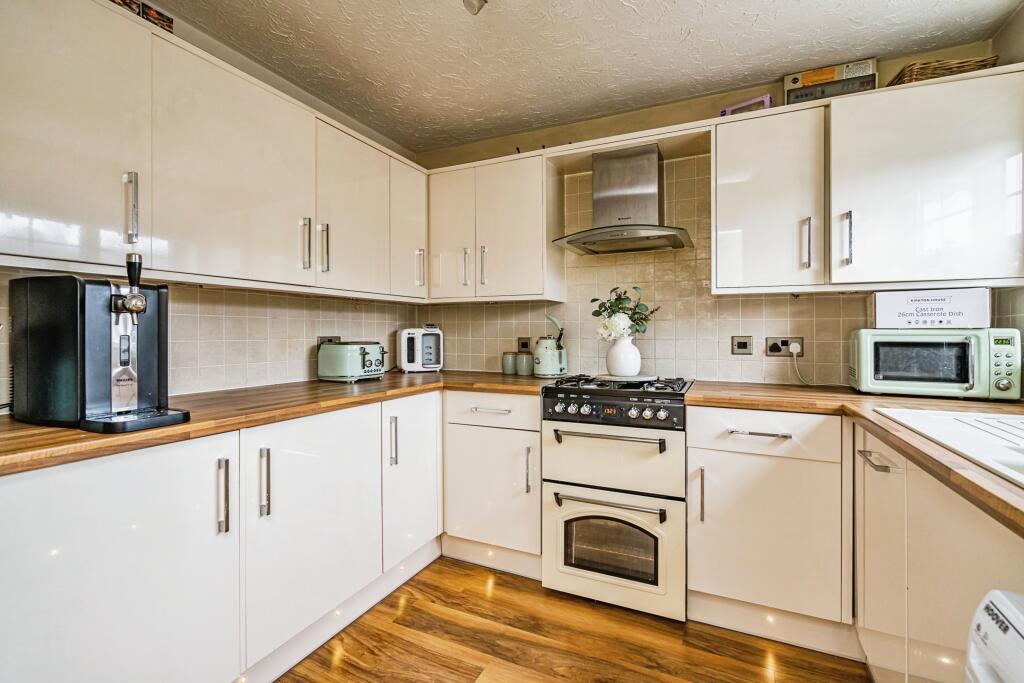 Additional image 14 of Clifton Street, CRADLEY HEATH, West Midlands, B64