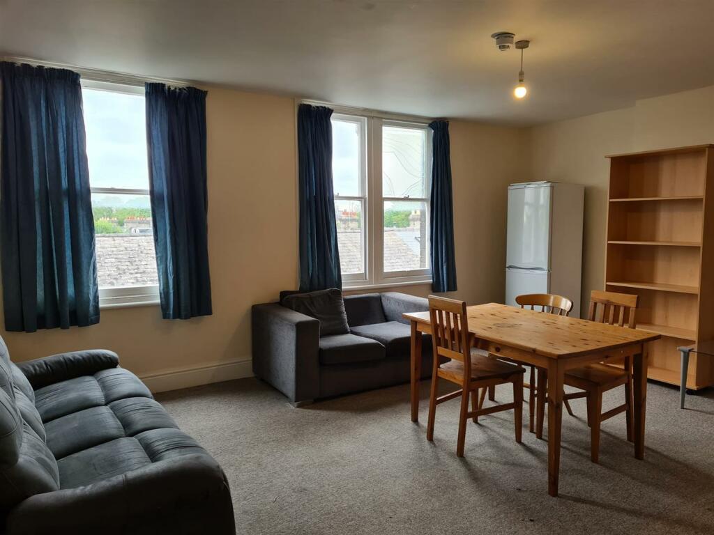 Additional image 2 of 58b Mill Road, Cambridge, CB1 2AS