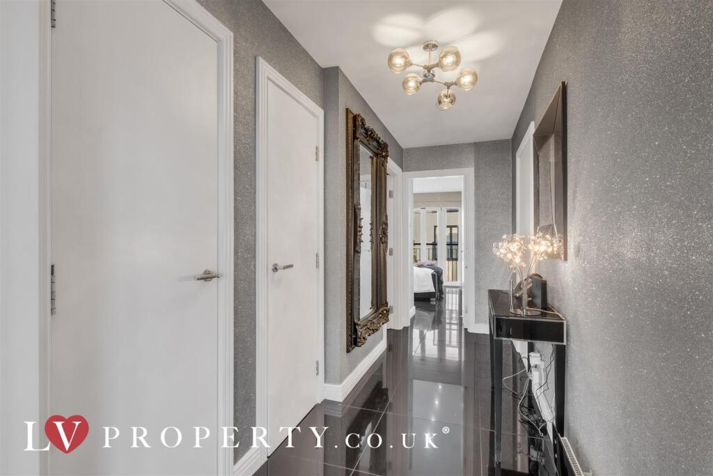 Additional image 10 of Royal Arch Apartments, The Mailbox