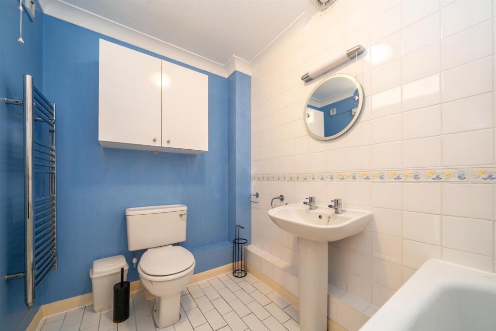 Additional image 14 of Batchwood Drive, St. Albans