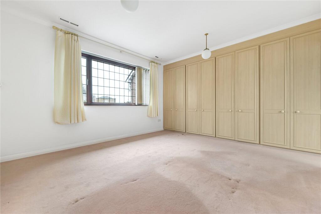 Additional image 15 of Kinnaird Avenue, Bromley, BR1