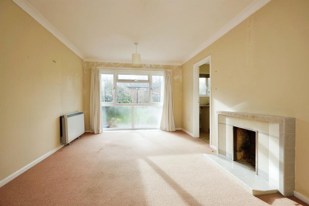 Additional image 3 of Lime Tree Avenue, Yeovil