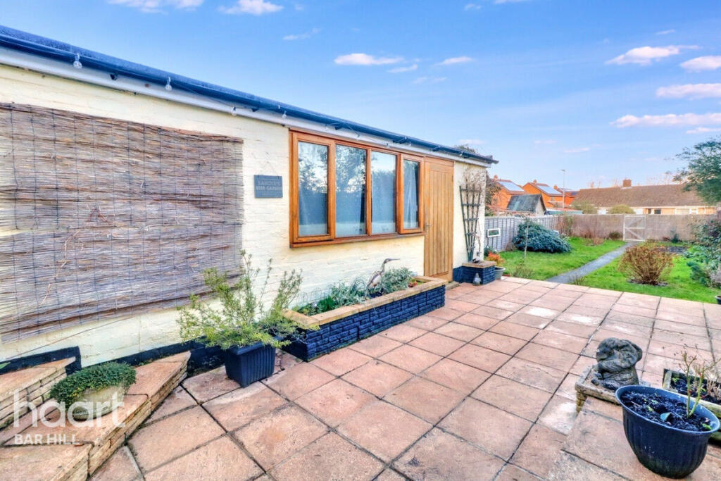 Additional image 18 of High Street, Swavesy.