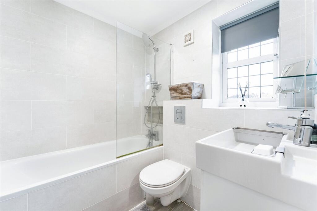 Additional image 16 of Humphries Way, Milton, Cambridge, Cambridgeshire, CB24