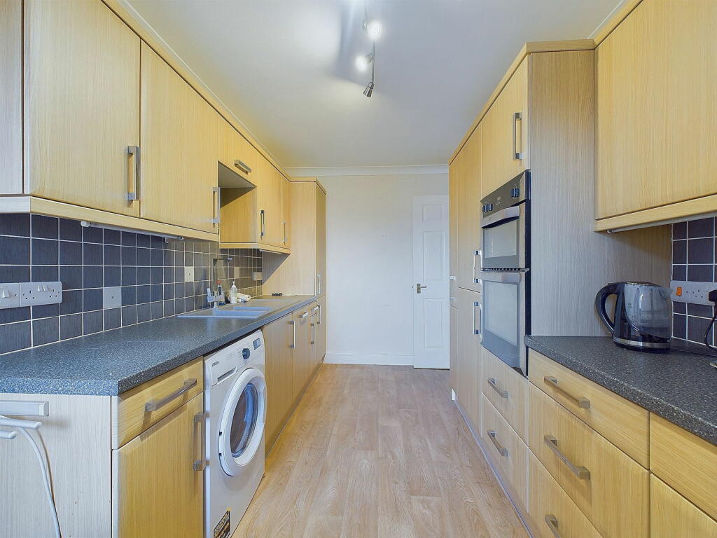 Additional image 4 of Capelia House 18-21, West Parade, Worthing, BN11