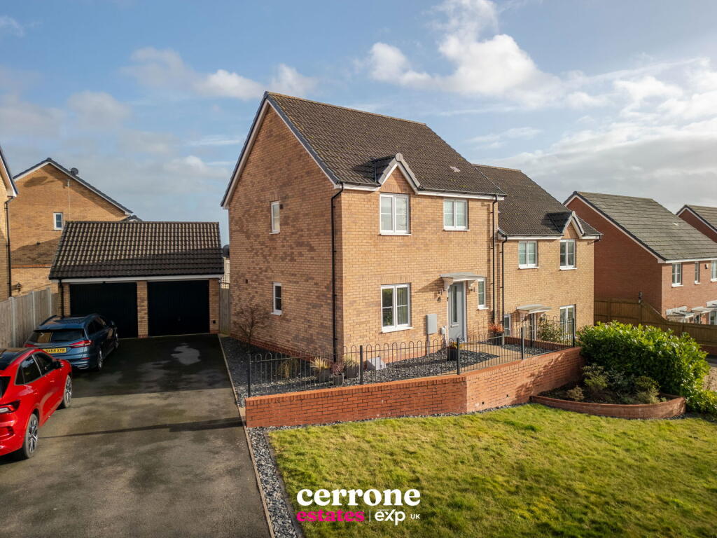Cookridge Close, Brockhill, Redditch, B97 6HF