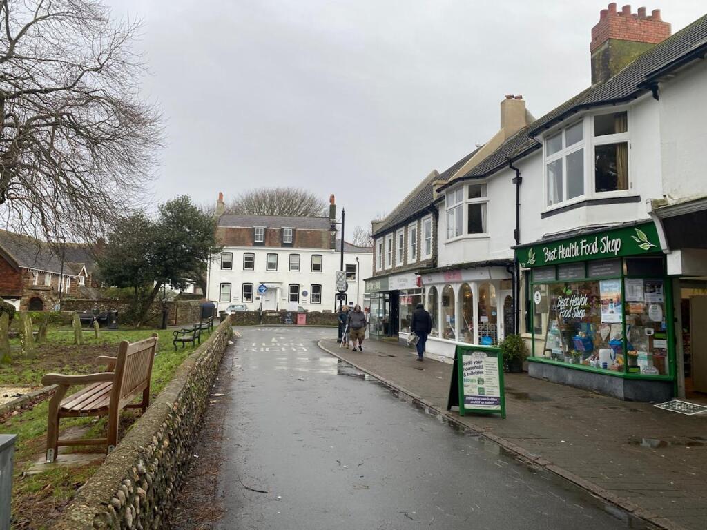 Additional image 6 of Rooms 8 & 9, Basildon Chambers, 35a East Street, Shoreham, BN43 5ZD