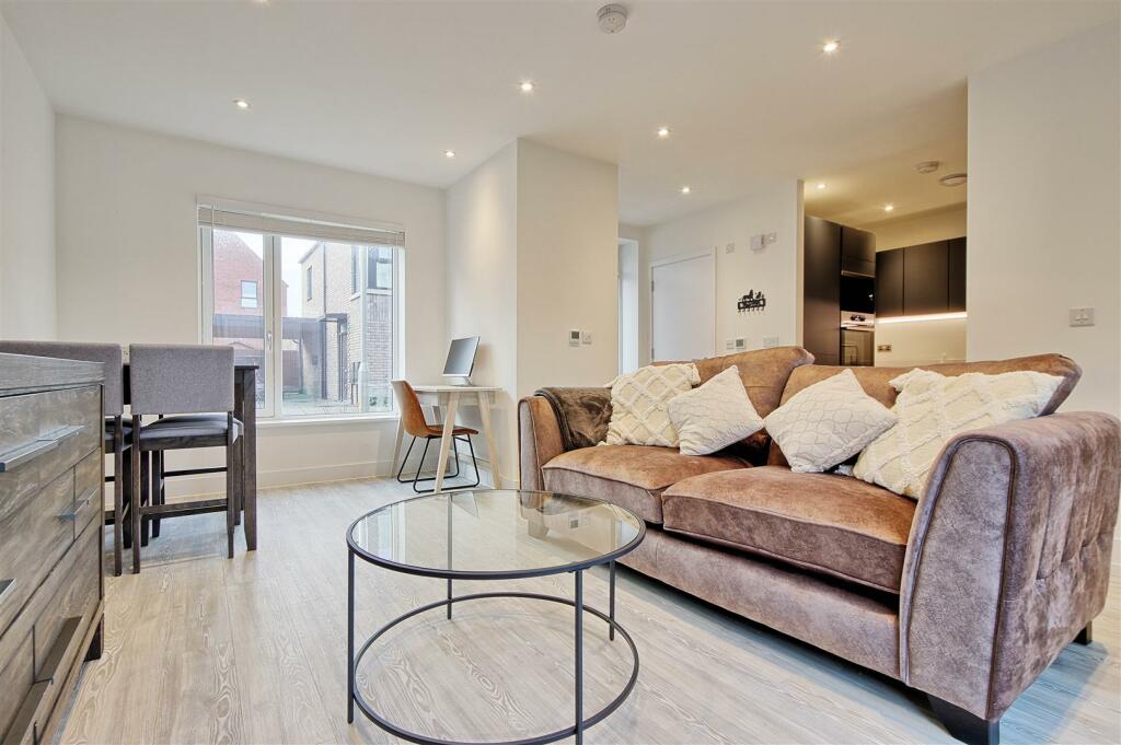 Additional image 2 of Gregory Park Mews, Cambridge