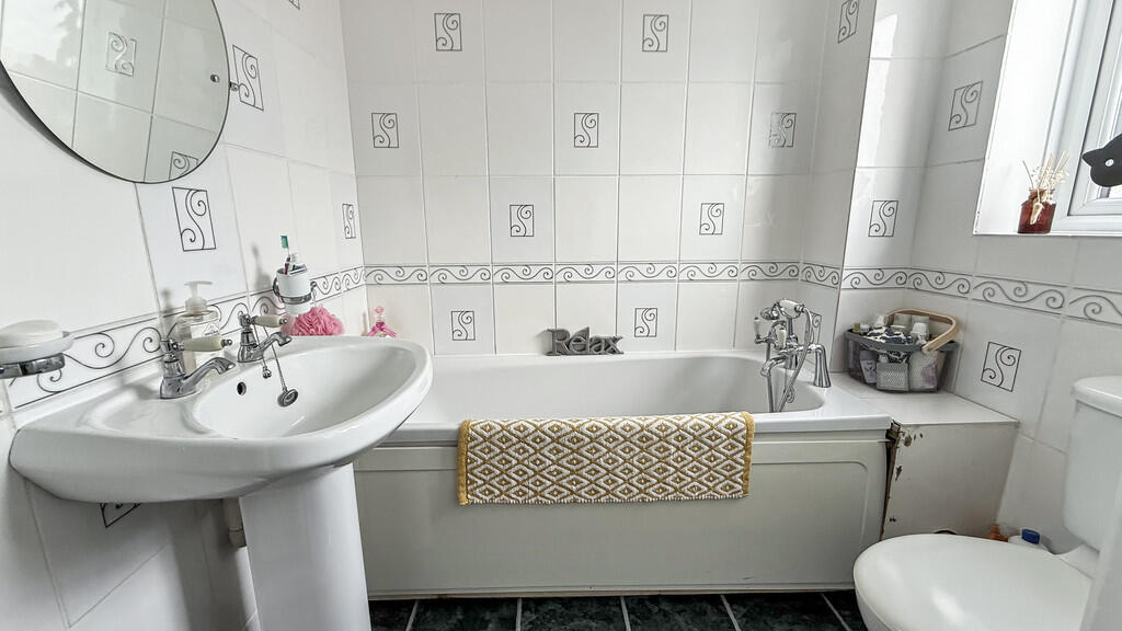 Additional image 12 of Silbury Close, Westbury