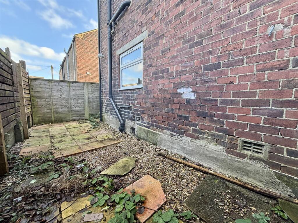 Additional image 9 of 13, Brick Row, Wyke, Bradford, BD12 9PQ