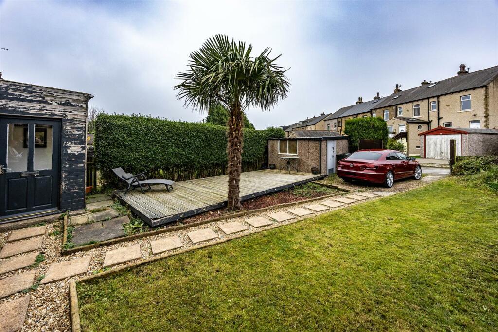Additional image 2 of Chapel Fold, Bradford
