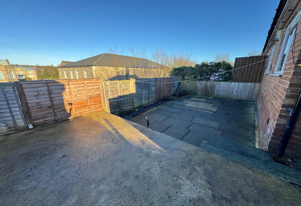 Additional image 10 of Roundhill Mount, Cottingley, Bingley, West Yorkshire