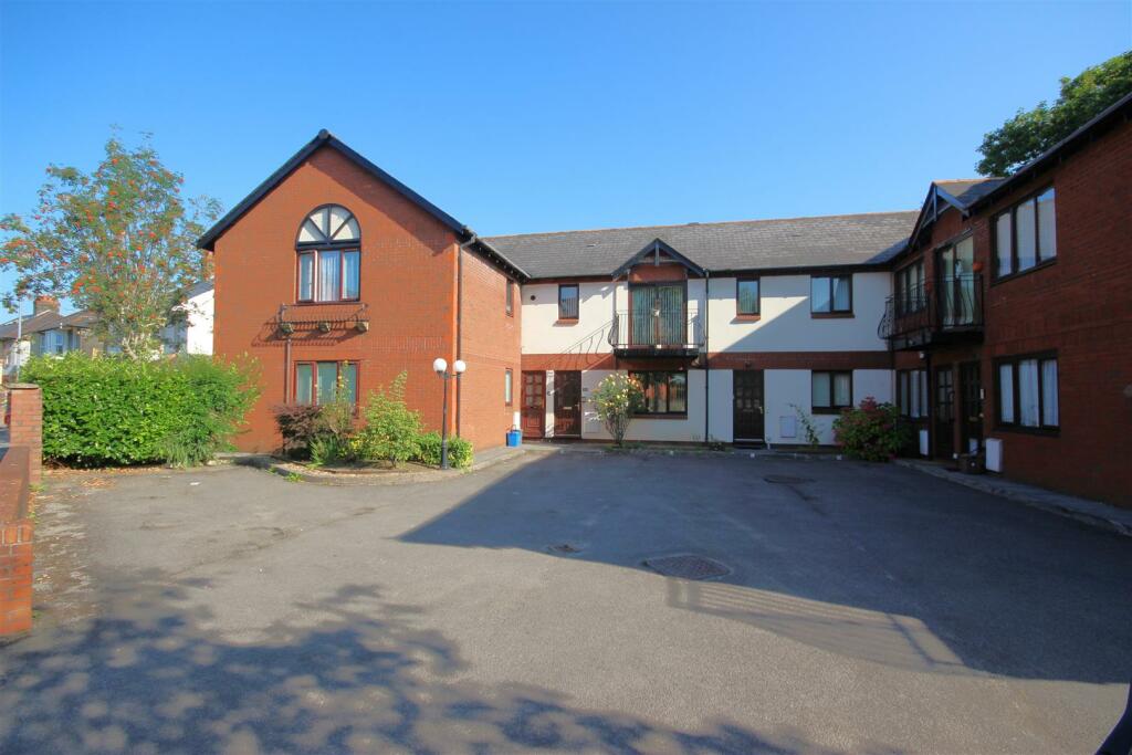 Primary image of Tyn-Y-Pwll Road, Cardiff