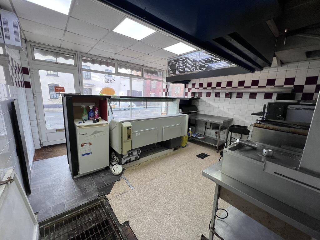 Additional image 8 of 117 Bargates, Christchurch, Dorset, BH23 1QH