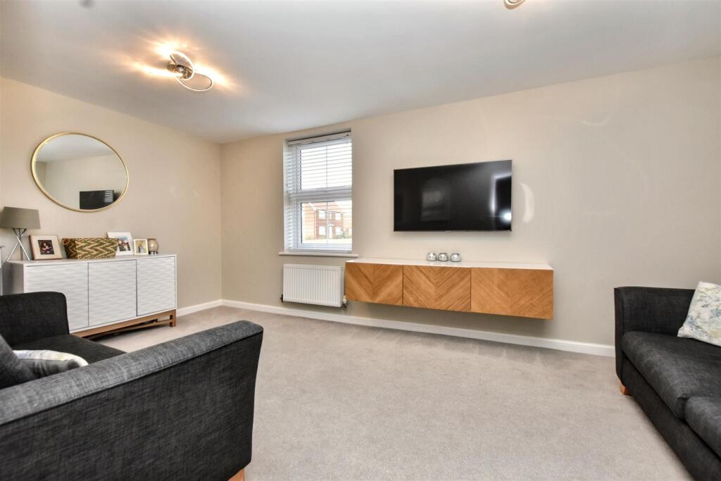 Additional image 18 of Coniston Avenue, Eastbourne