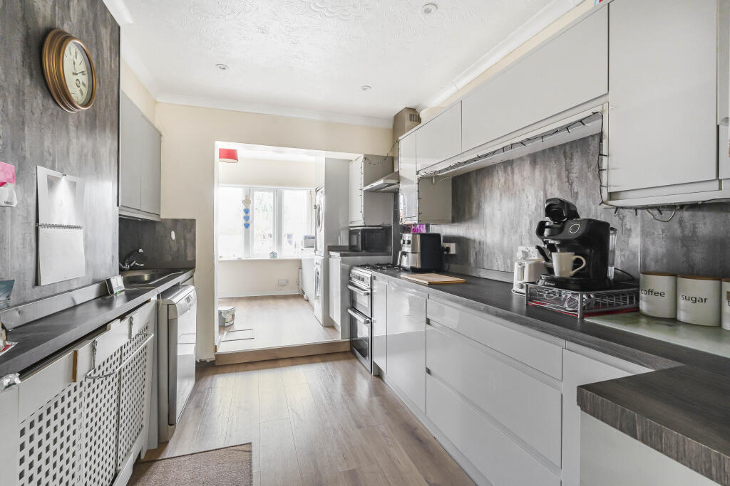 Additional image 4 of Meadway, Welwyn Garden City, AL7