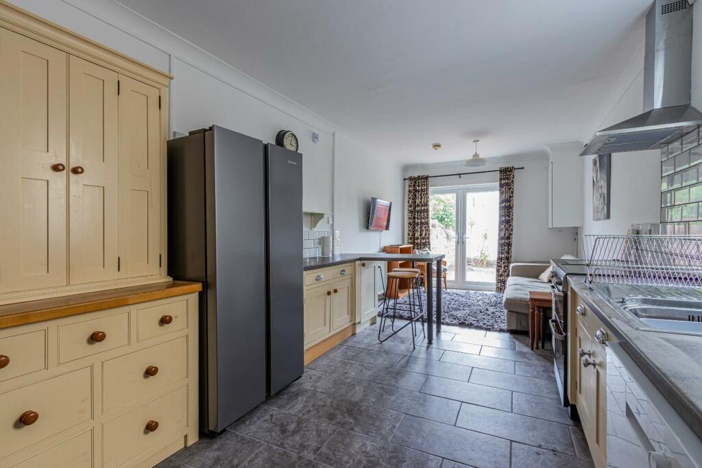 Additional image 2 of Newfoundland Road, Heath