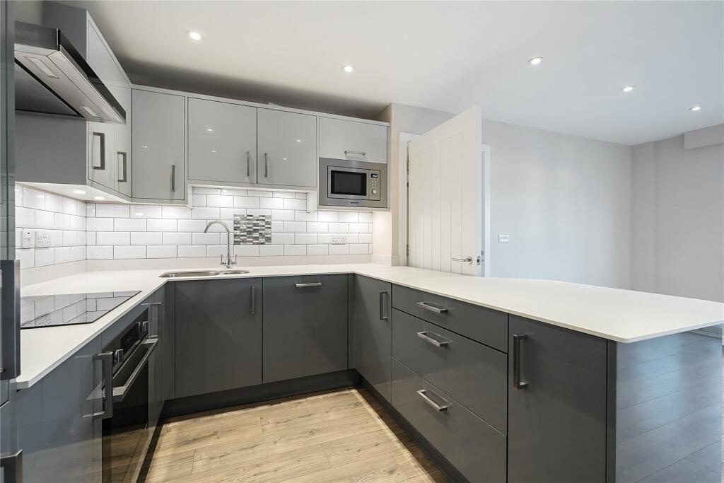 Additional image 5 of Station Road, West Wickham