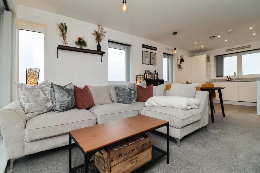 Additional image 3 of Foxglove House, Elm Road, Blythe Valley Park