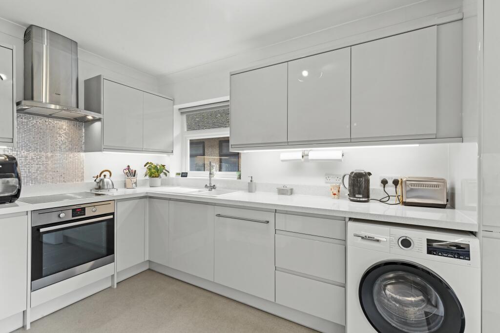 Additional image 5 of Grand Avenue, Hassocks, West Sussex, BN6 8DH