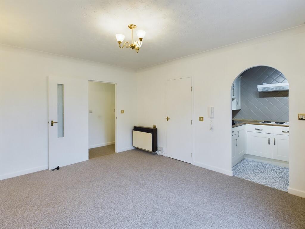 Additional image 5 of Homelong House, Heol Hir, Llanishen, Cardiff. CF14 5AZ