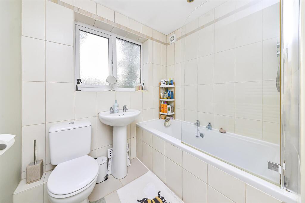 Additional image 18 of Berkley Crescent, Moseley, Birmingham