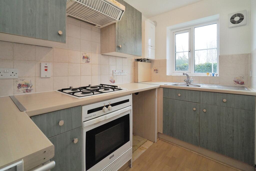 Additional image 8 of Foxglove Way, Yeovil