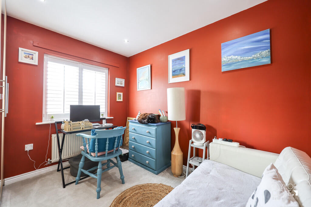 Additional image 28 of School Walk, Tamworth