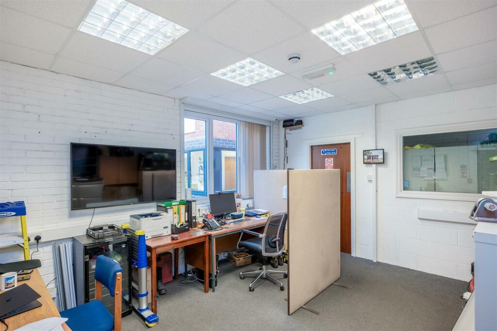 Additional image 11 of Harris Business Park, Hanbury Road, Stoke Prior, Bromsgrove