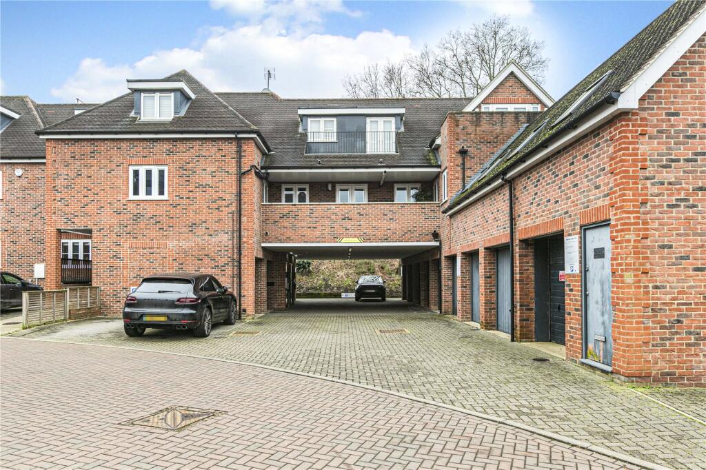 Additional image 13 of Green Close, Brookmans Park, Hertfordshire, AL9