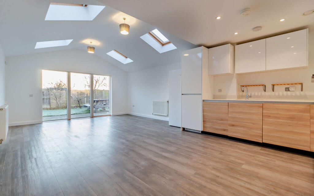 Additional image 3 of Cedar Road, Trumpington, Cambridge, Cambridgeshire, CB2