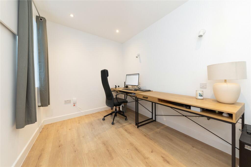 Additional image 10 of Barton Road, Cambridge, Cambridgeshire