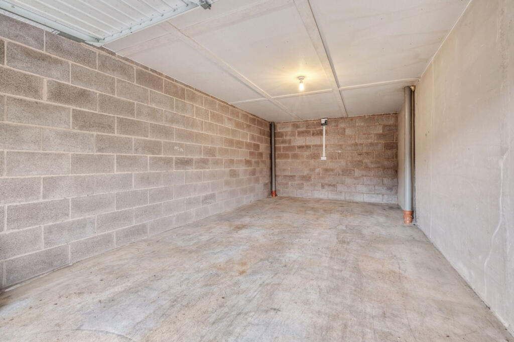 Additional image 14 of Austin House 25, School Close, Northfield, Birmingham, B31 2SH