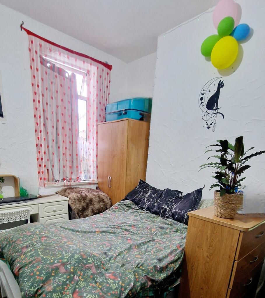 Additional image 2 of Llantrisant Street