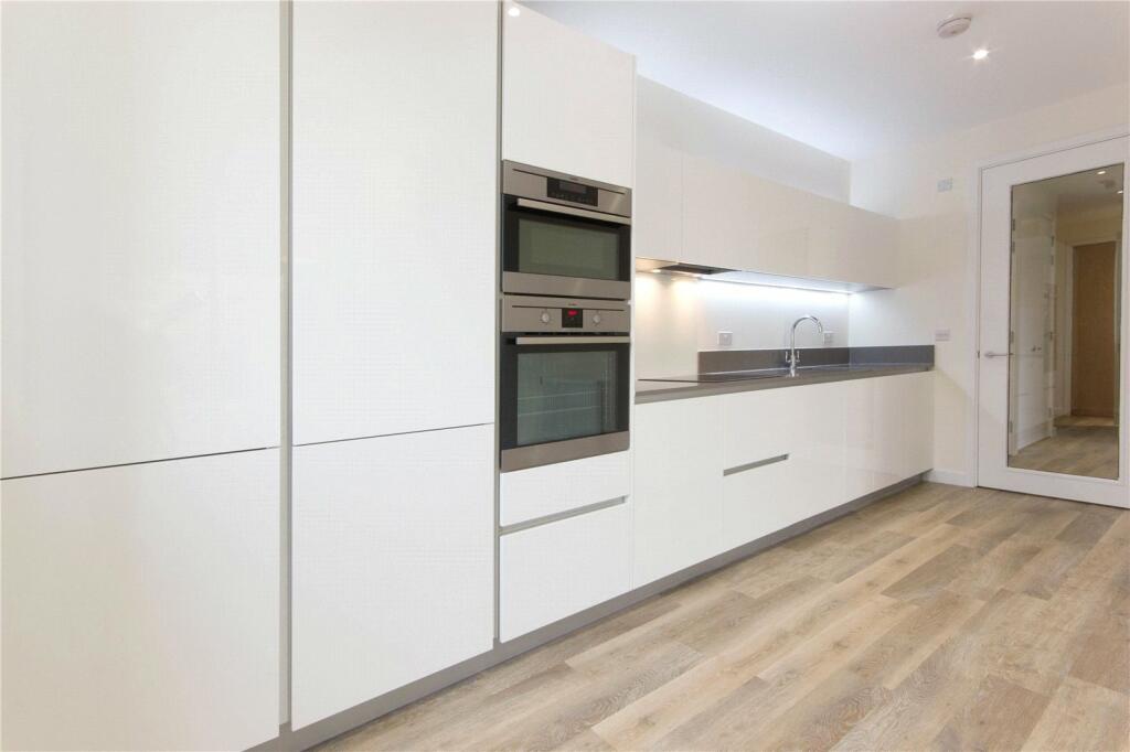 Additional image 3 of Seekings Close, Trumpington, Cambridge