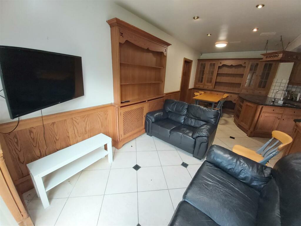 Additional image 11 of Eastern Road