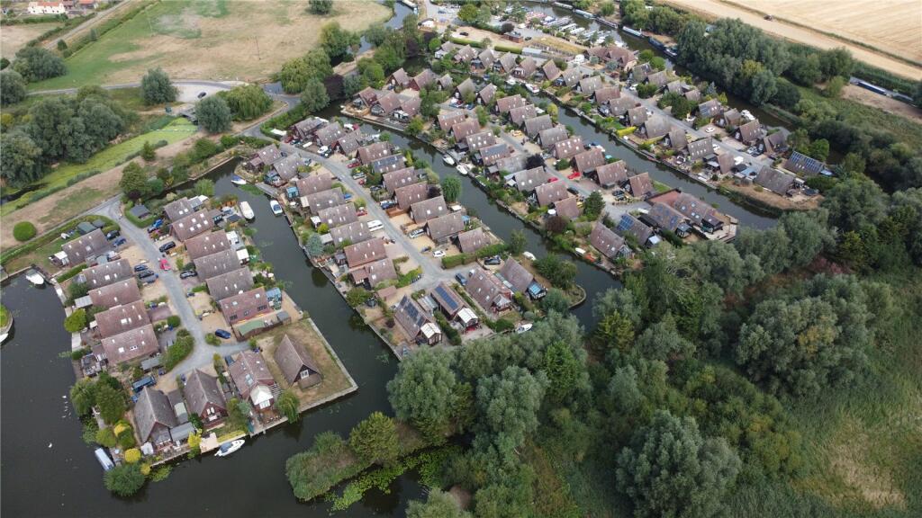 Additional image 10 of Woodpecker, Isleham Marina, Ely, Cambridgeshire, CB7