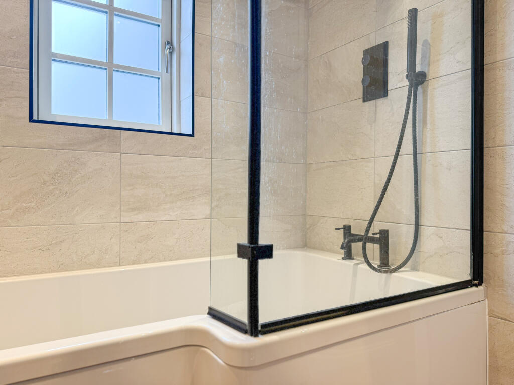 Additional image 18 of Casburn Lane, Burwell