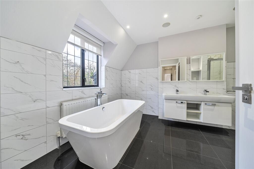 Additional image 16 of Hollydale Drive, Bromley