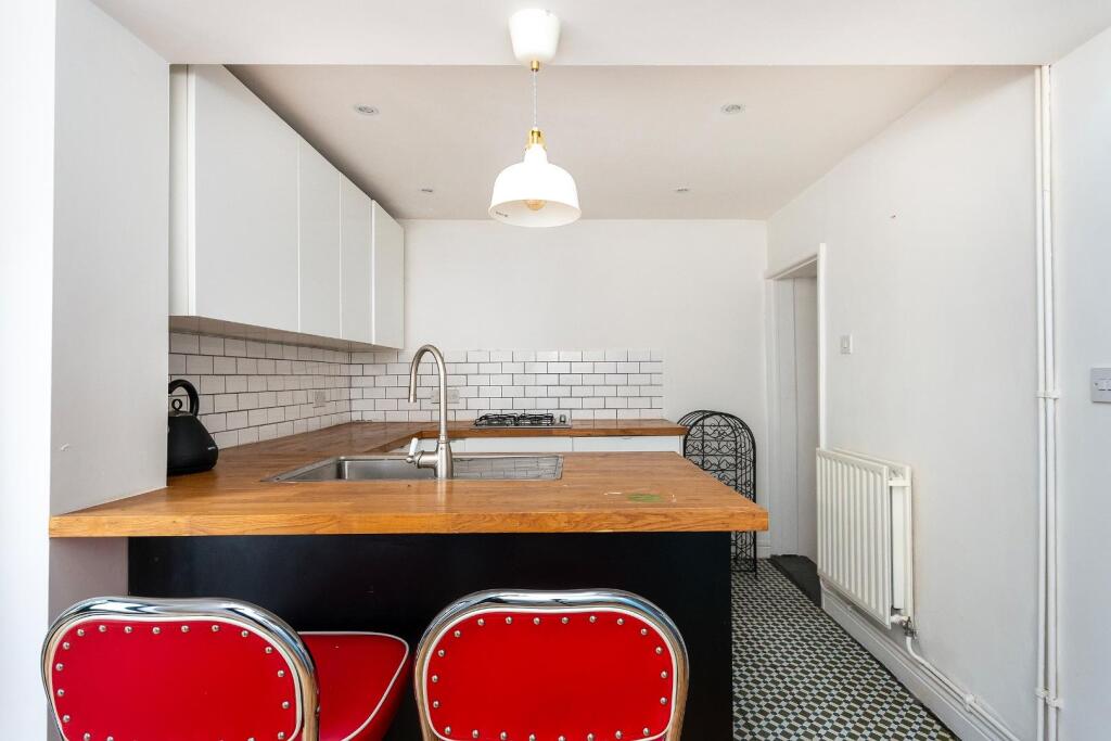 Additional image 6 of Merrywood Road, Southville