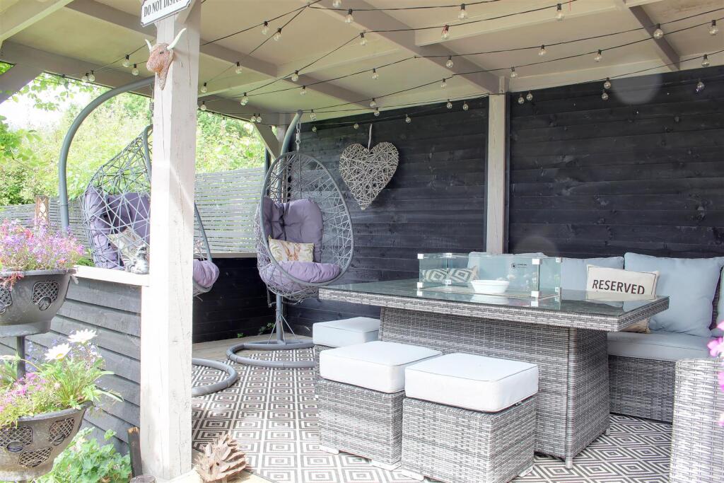 Additional image 10 of Bluebridge Road, Brookmans Park