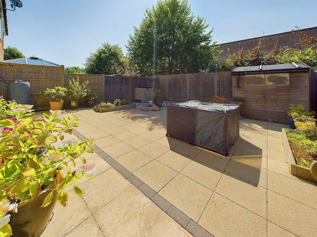 Additional image 3 of Rainbow Square, Shoreham by Sea