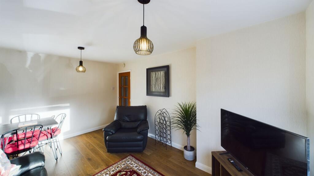 Additional image 10 of Moore Avenue, Bradford, BD7