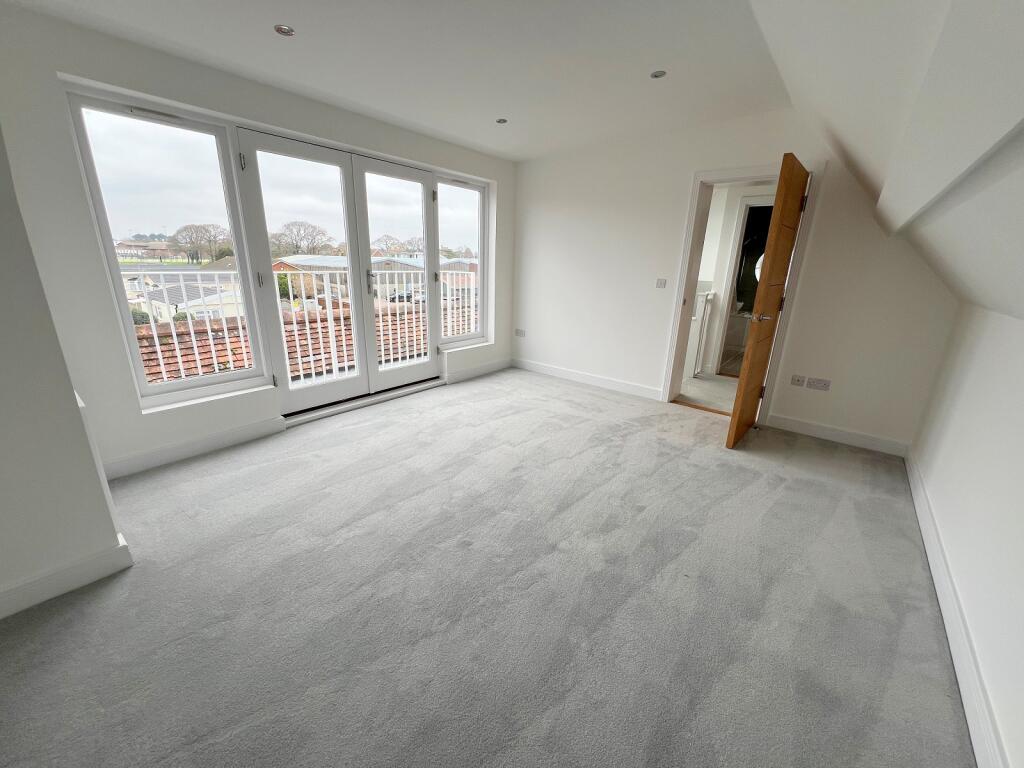 Additional image 8 of Milton Green, Christchurch Road, New Milton, Hampshire. BH25 6QG