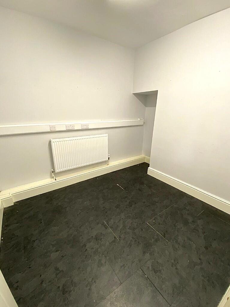 Additional image 8 of Oxford Street, CF15