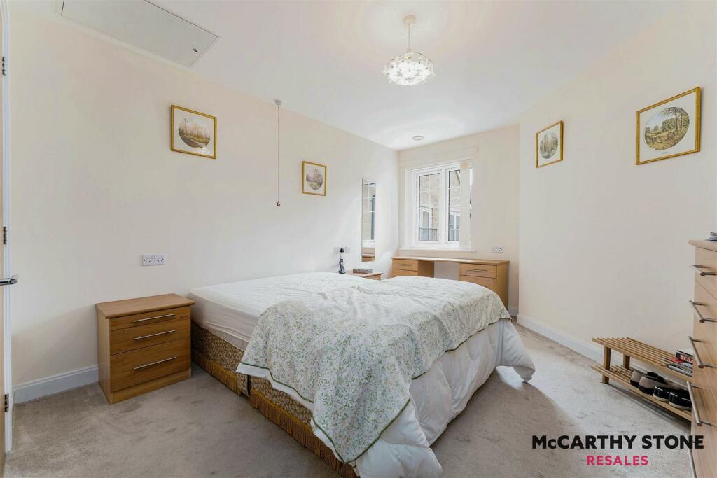 Additional image 9 of Roslyn Court, Lisle Lane, Ely, Cambridgeshire, CB7 4FA