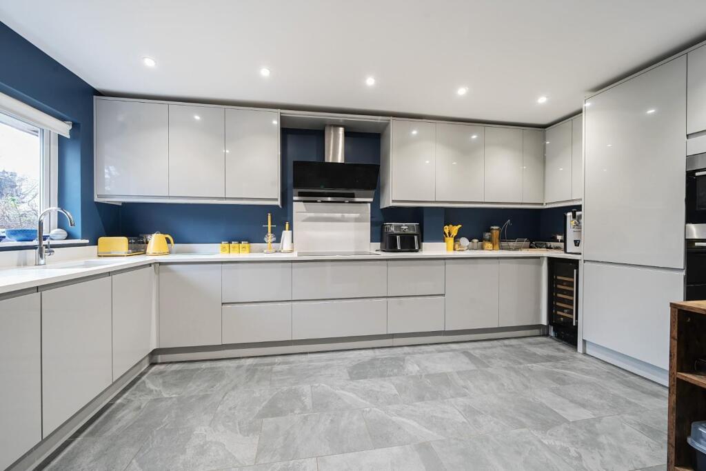 Additional image 2 of Cranford Mews, Bromley