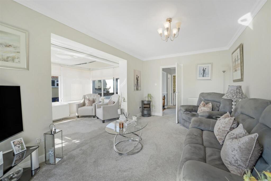 Additional image 6 of Spring Hill, Worle Hillside - DETACHED BUNGALOW WITH ANNEX