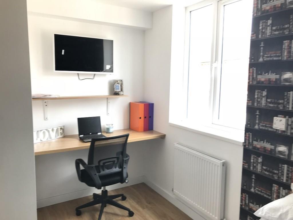 Additional image 3 of Close to University